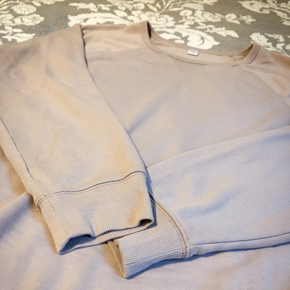 SOLD***Old Navy- Long Sleeve Sweatshirt XXL - Picture 4 of 11